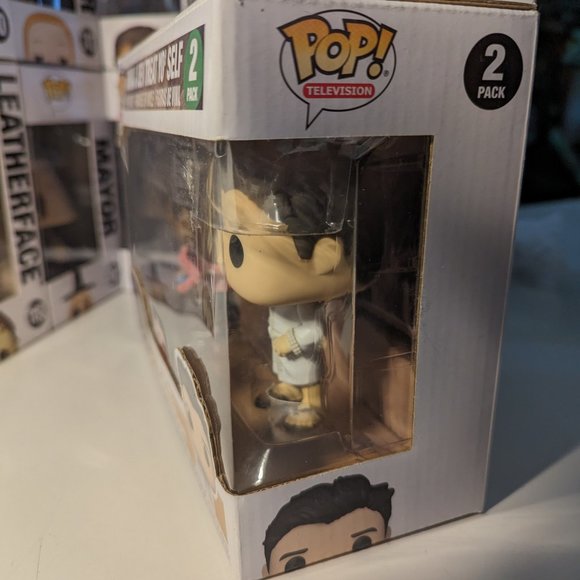 Funko Pop! Donna & Ben Treat Yo Self Target Con TV Parks & Recreation 2ct - Picture 2 of 3